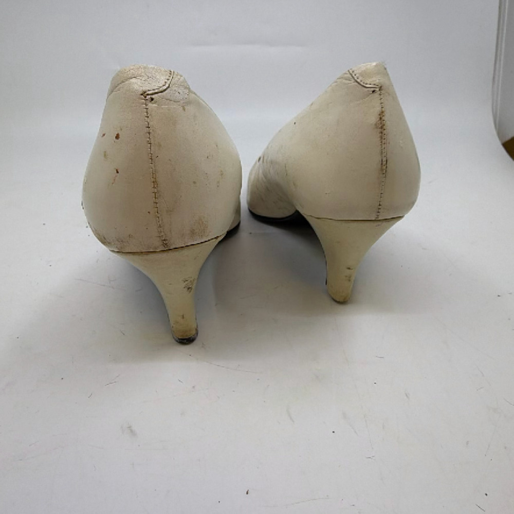 YSL Pointed Toe Cream Leather 35.5 Kitten Heel Pump - Picture 5 of 8